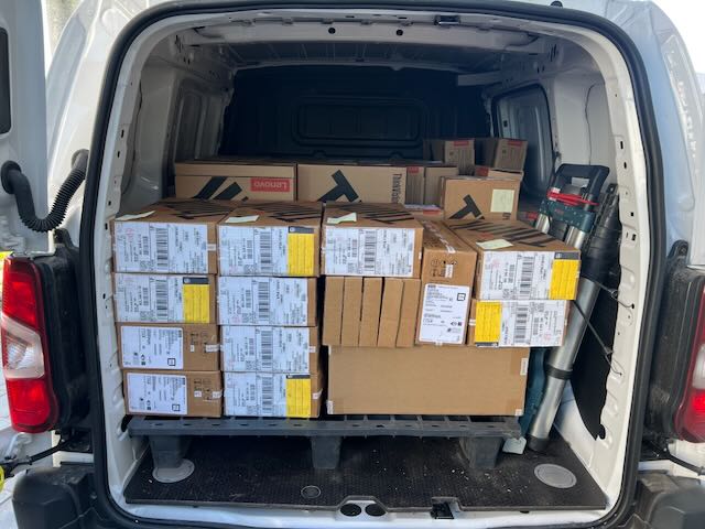 Renouvellement d'une partie du parc informatique de L'Athénée Royale de Dour