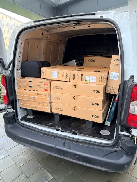 Renouvellement d'une partie du parc informatique de L'Athénée Royale de Dour