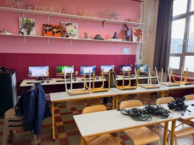Renouvellement d'une partie du parc informatique de L'Athénée Royale de Dour